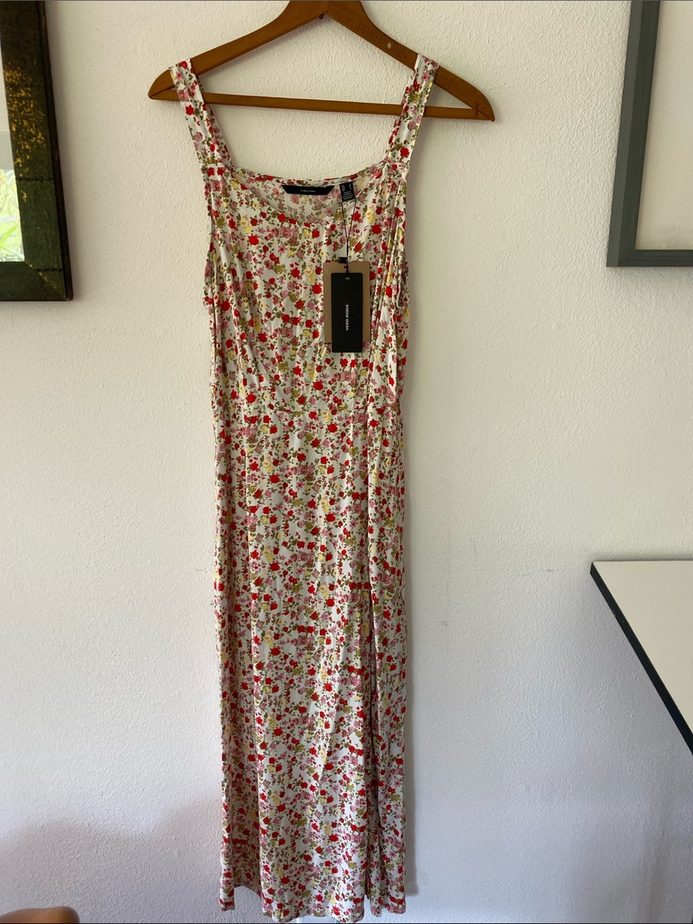 Vero Moda Floral Maxi Dress - Red Floral